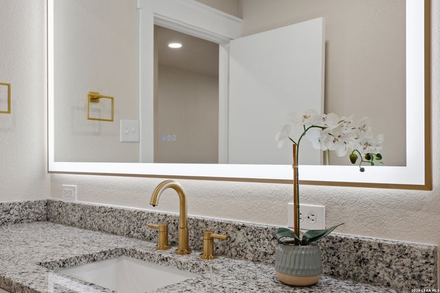 8247 LEWISTON ST, San Antonio, TX 78254