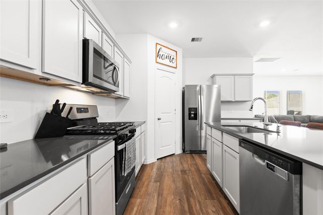 12861 Sunshine Park Drive S, Willis, TX 77318