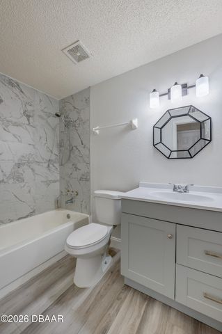 1600 Big Tree Rd Unit I3, South Daytona, FL 32119