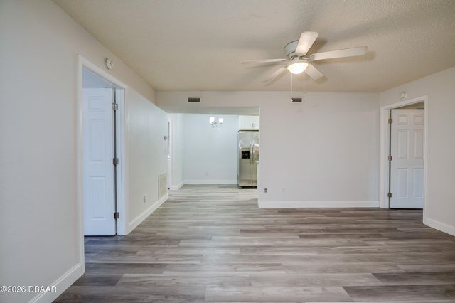 1600 Big Tree Rd Unit I3, South Daytona, FL 32119