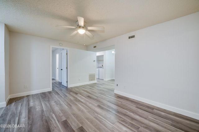 1600 Big Tree Rd Unit I3, South Daytona, FL 32119