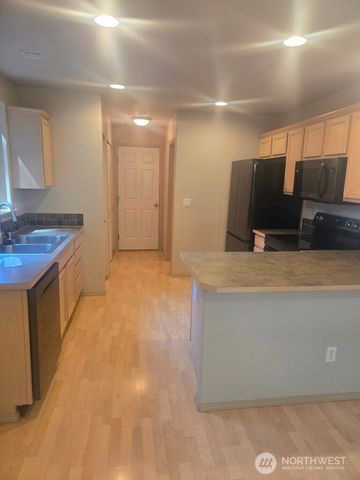 22463 SE 244th Street, Maple Valley, WA 98038