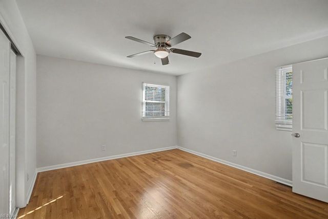 2 Ross CT, Portsmouth, VA 23701