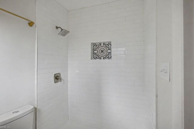 2 Ross CT, Portsmouth, VA 23701