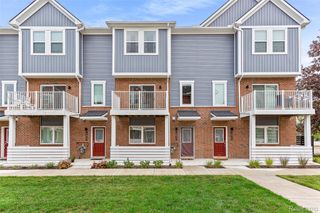 4837 Lismore Lane, Troy, MI 48085