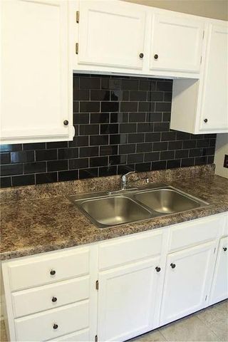 319 W 3rd Street, Maryville, MO 64468