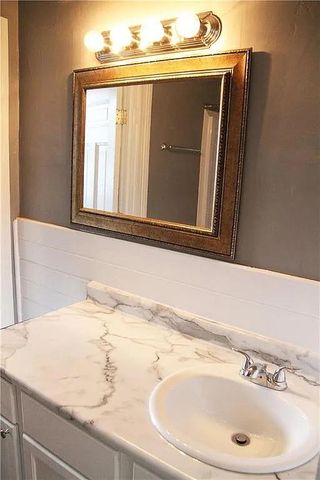 319 W 3rd Street, Maryville, MO 64468