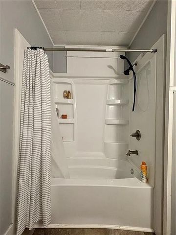 319 W 3rd Street, Maryville, MO 64468