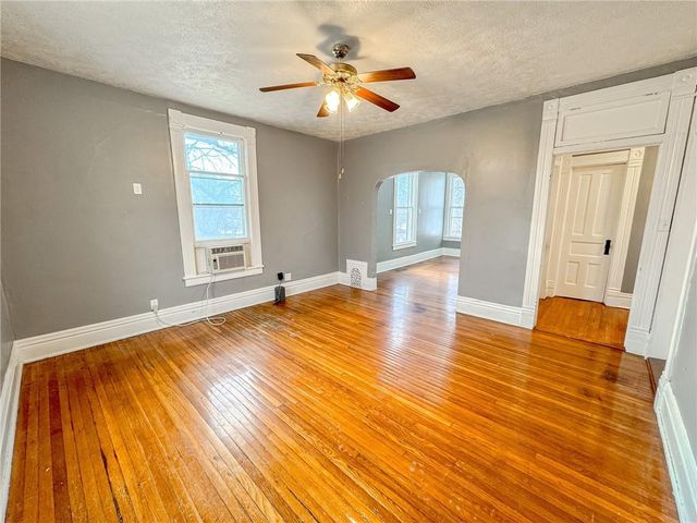 319 W 3rd Street, Maryville, MO 64468