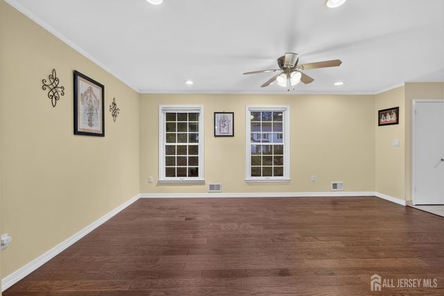 2 Dennison Place, Plainsboro, NJ 08536
