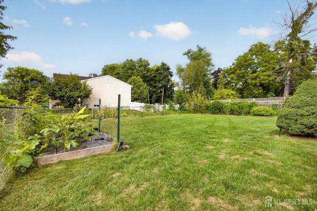 2 Dennison Place, Plainsboro, NJ 08536