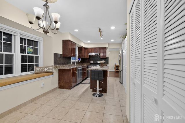 2 Dennison Place, Plainsboro, NJ 08536