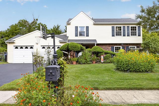 2 Dennison Place, Plainsboro, NJ 08536