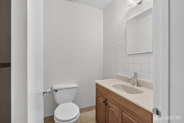 2 Dennison Place, Plainsboro, NJ 08536