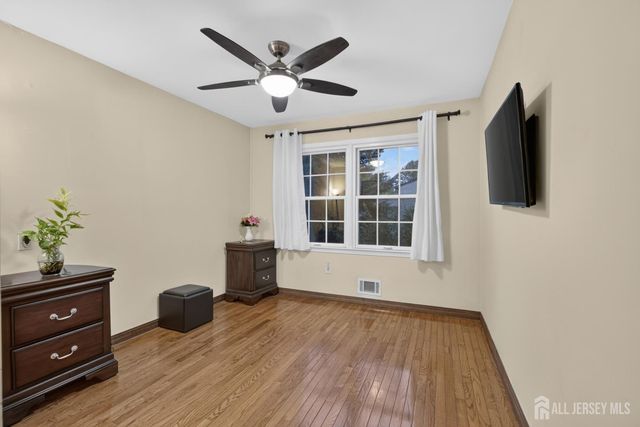 2 Dennison Place, Plainsboro, NJ 08536