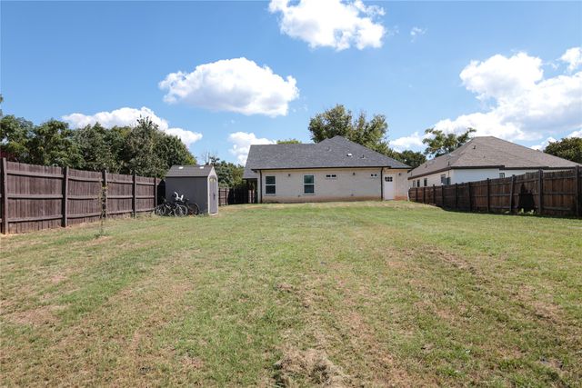 4636 Shackleford Street, Fort Worth, TX 76119
