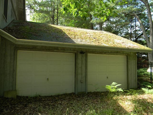 6383 S Lakeshore Drive, Pentwater, MI 49449