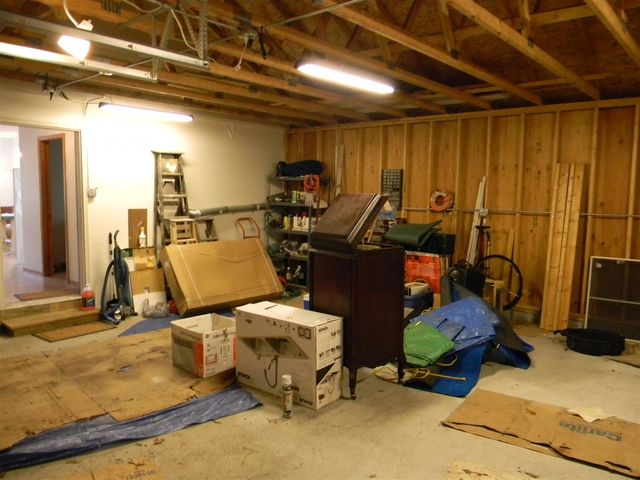 6383 S Lakeshore Drive, Pentwater, MI 49449