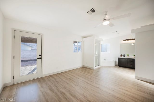 3720 Hedge Grove Drive, North Las Vegas, NV 89032