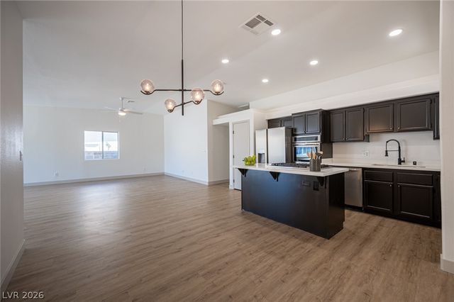 3720 Hedge Grove Drive, North Las Vegas, NV 89032