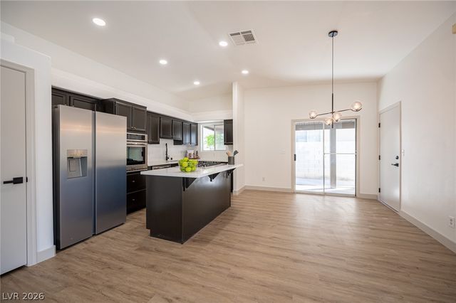 3720 Hedge Grove Drive, North Las Vegas, NV 89032