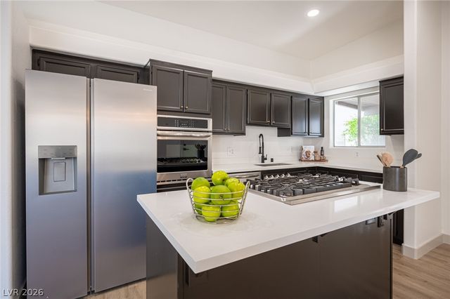 3720 Hedge Grove Drive, North Las Vegas, NV 89032