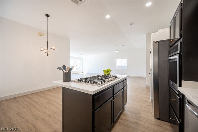 3720 Hedge Grove Drive, North Las Vegas, NV 89032