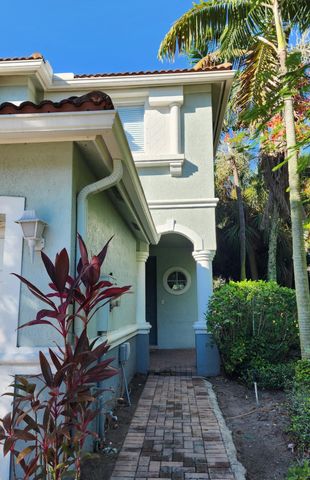 2124 Oakmont Drive, Riviera Beach, FL 33404