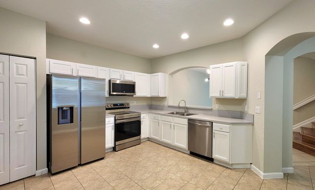 2124 Oakmont Drive, Riviera Beach, FL 33404