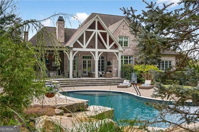 4915 Kettle River Point, Suwanee, GA 30024