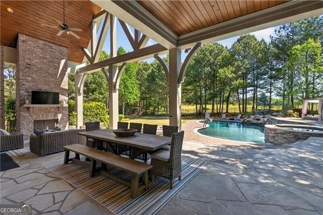 4915 Kettle River Point, Suwanee, GA 30024