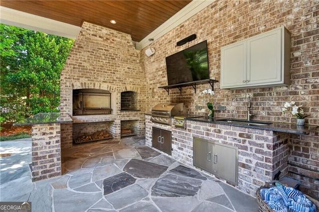 4915 Kettle River Point, Suwanee, GA 30024