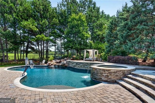 4915 Kettle River Point, Suwanee, GA 30024