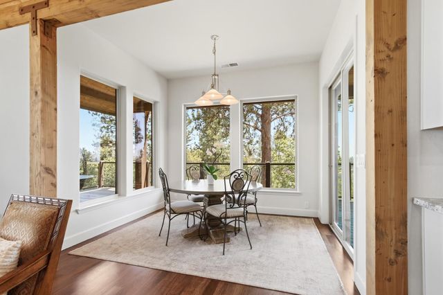 1119 Holly Leaf Ln, Meadow Vista, CA 95722