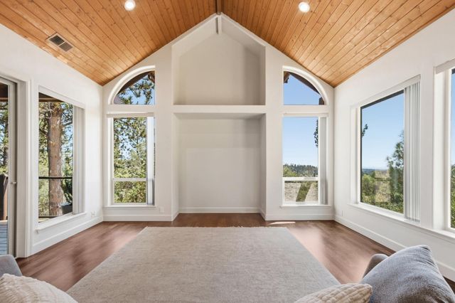 1119 Holly Leaf Ln, Meadow Vista, CA 95722