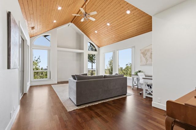 1119 Holly Leaf Ln, Meadow Vista, CA 95722