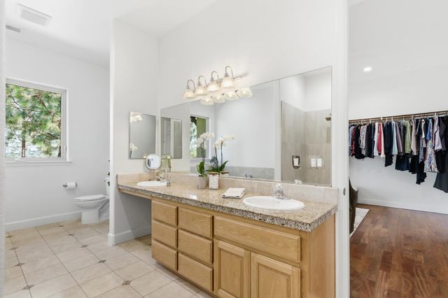 1119 Holly Leaf Ln, Meadow Vista, CA 95722