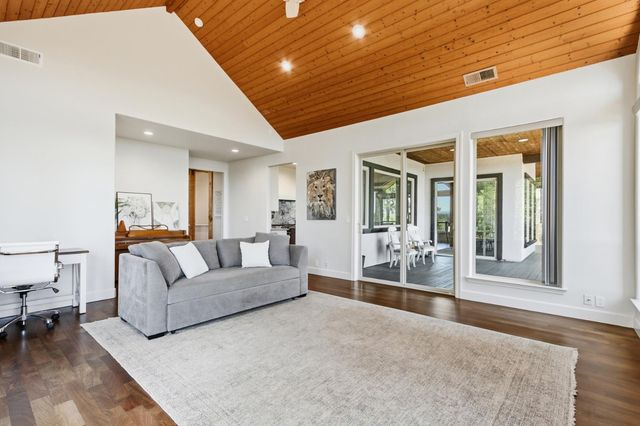 1119 Holly Leaf Ln, Meadow Vista, CA 95722