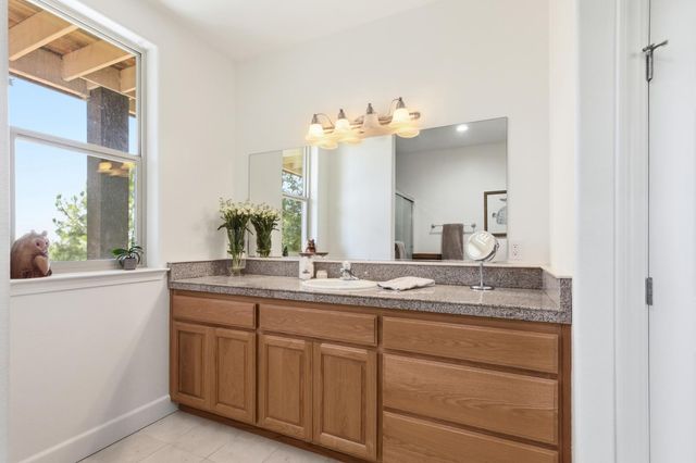 1119 Holly Leaf Ln, Meadow Vista, CA 95722