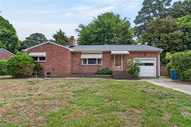 701 Forrest DR, Newport News, VA 23601