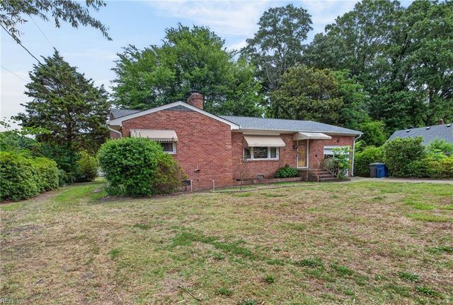 701 Forrest DR, Newport News, VA 23601