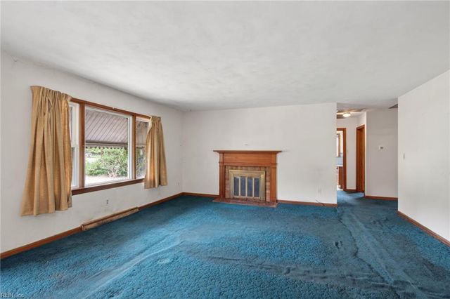 701 Forrest DR, Newport News, VA 23601
