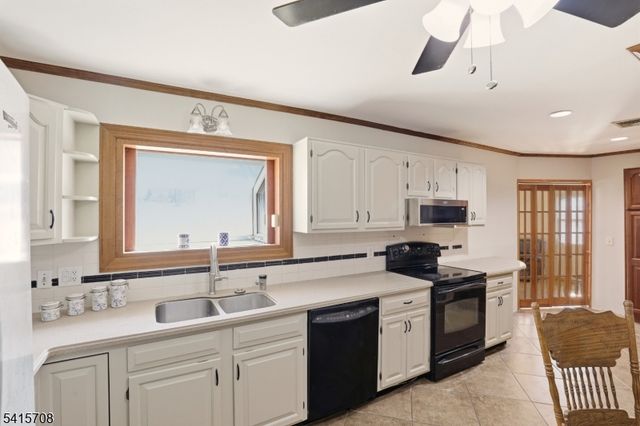 55 Stella Dr, Bridgewater Twp., NJ 08807