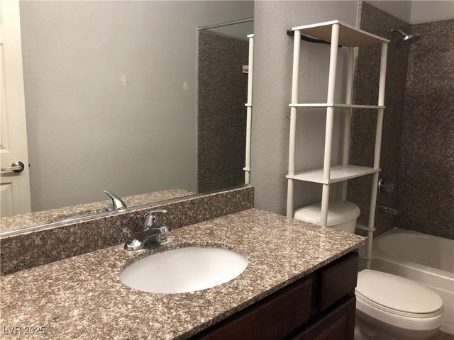 4943 Indian River Drive 140, Las Vegas, NV 89103