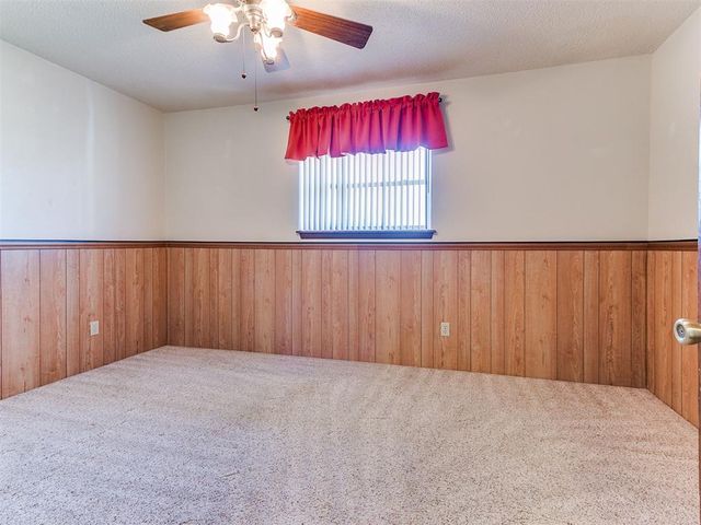 877 NW 14th Street, Moore, OK 73160