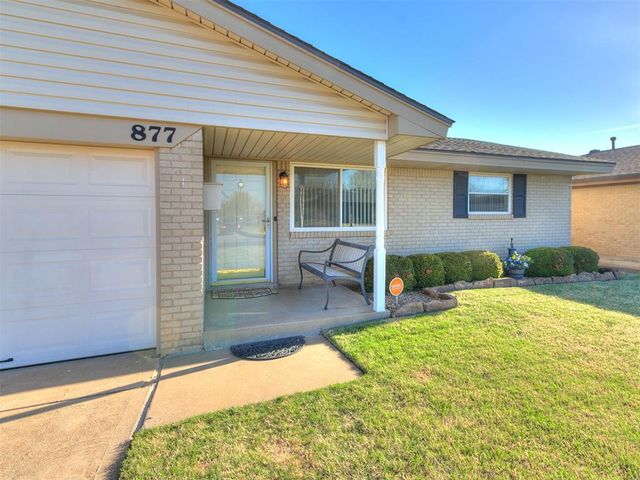 877 NW 14th Street, Moore, OK 73160