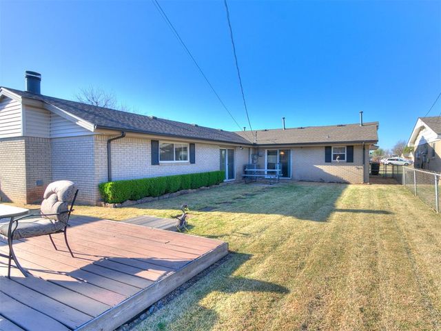 877 NW 14th Street, Moore, OK 73160