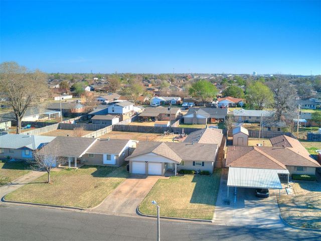 877 NW 14th Street, Moore, OK 73160