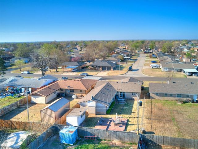 877 NW 14th Street, Moore, OK 73160