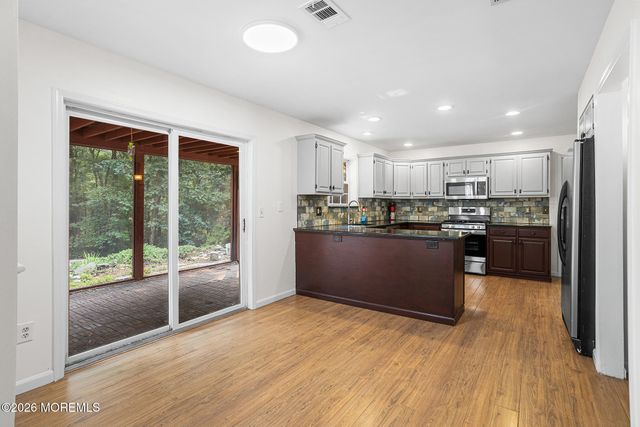 569 Buttonwood Drive, Jackson, NJ 08527